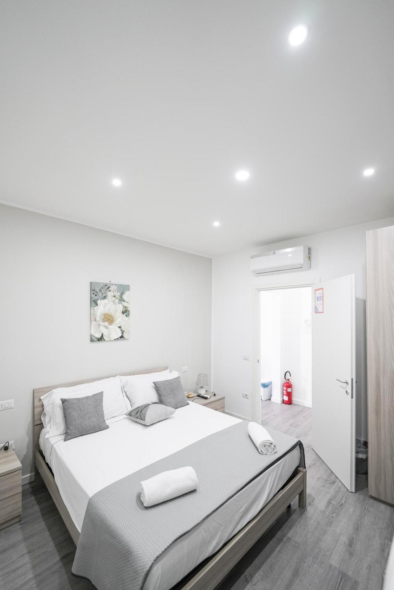 Capodichino Apartment 127 - 20 Naples Exterior photo