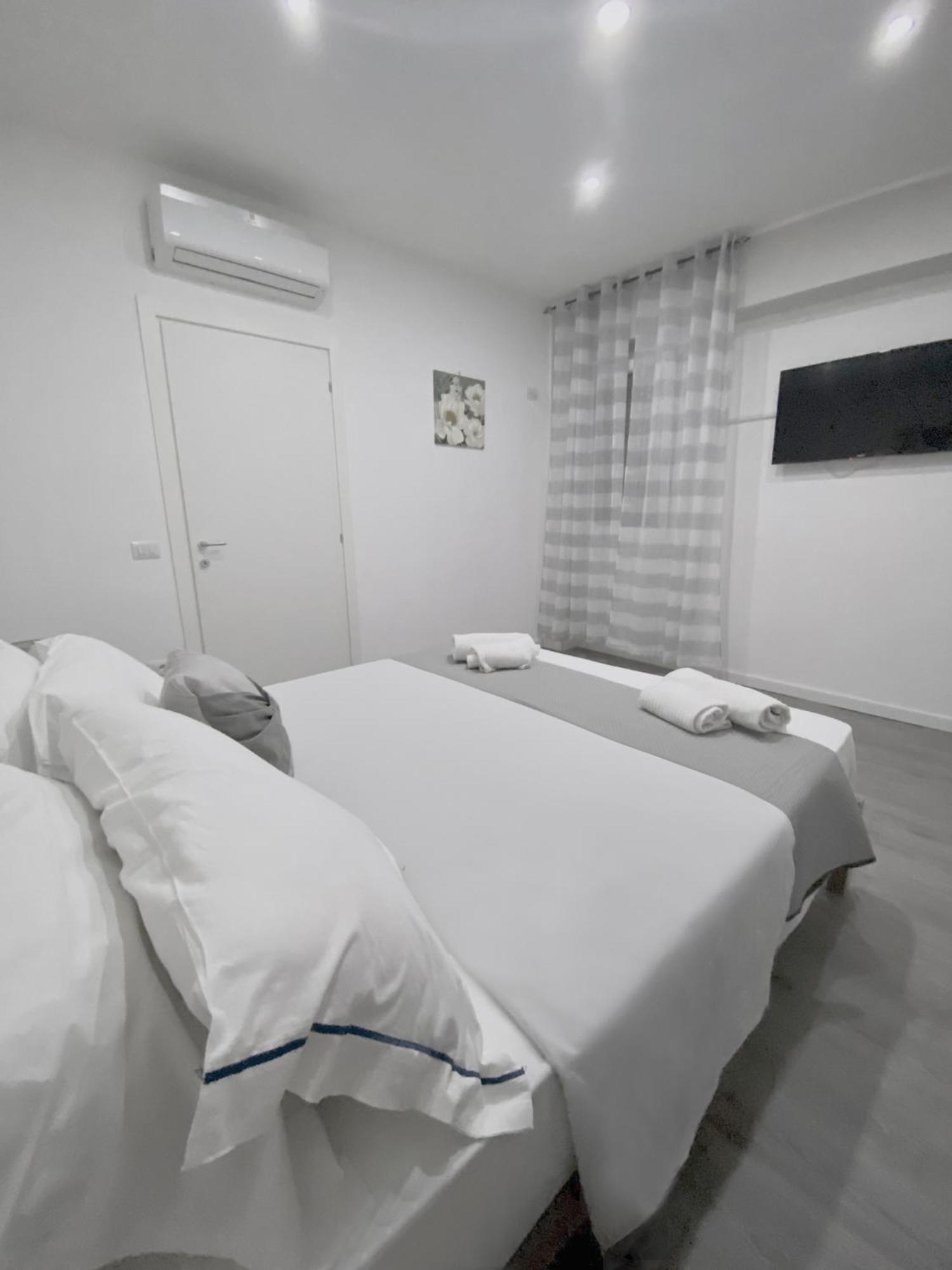 Capodichino Apartment 127 - 20 Naples Exterior photo